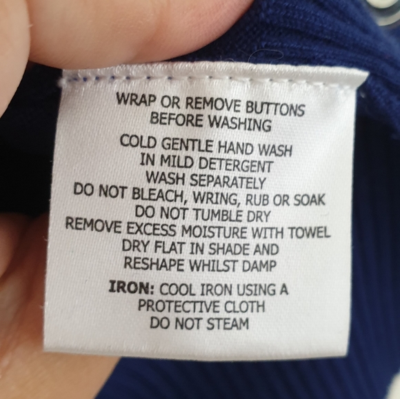 Alannah Hill, Size 8, navy patterned cardigan - Picture 5 of 5